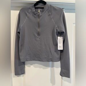 NWT Rhône Breakaway Seamless 1/2 Zip in grey silver - women’s XL